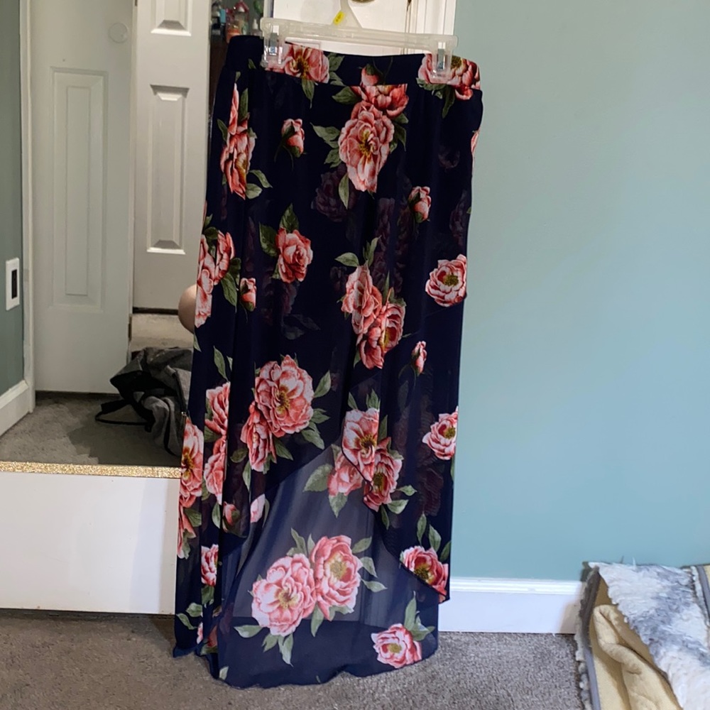 Floral navy high low skirt